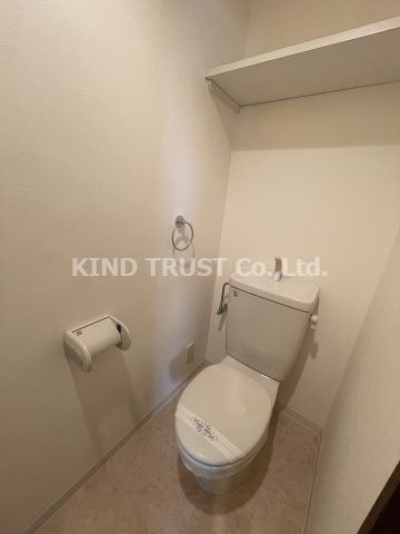 リーガル天神橋のトイレ|コンパクトで使いやすいトイレです