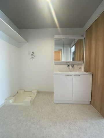 AZUR（アジュール）日吉町の居間・リビング