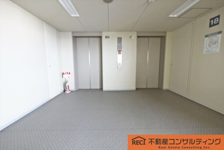 ポートピアプラザB棟の周辺