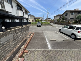 【駐車場】