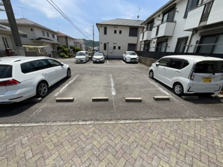 【駐車場】