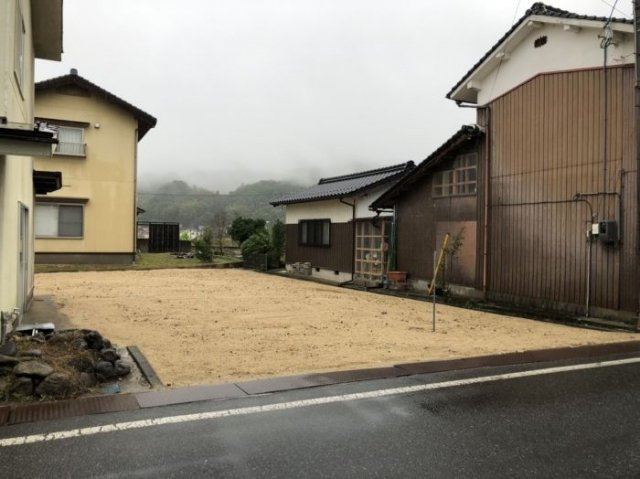 八頭町郡家土地