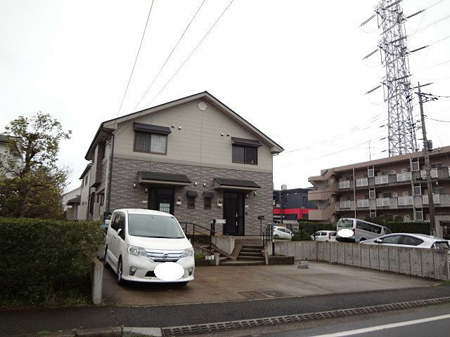 重田テラス　C棟の駐車場