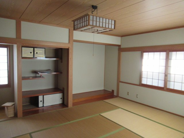 津山市山北　中古住宅　7LDKの和室|２階和室
