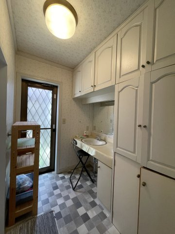 津山市山北　中古住宅　7LDKの洗面所
