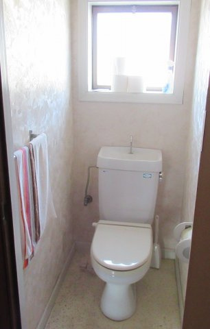津山市山北　中古住宅　7LDKのトイレ|２階トイレ