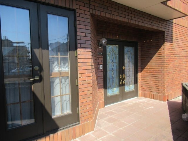 津山市山北　中古住宅　7LDKのエントランス