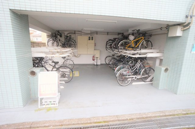 ユーコート東船橋のその他共用部分|自転車置き場です