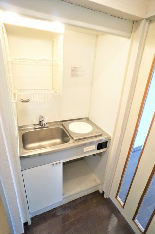 ユーコート東船橋のキッチン|１口ＩＨコンロ付いてます