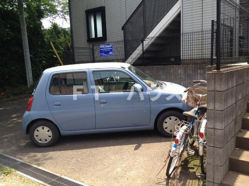 グランソレイユの駐車場