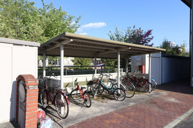 プルミエ・ラムールのその他共用部分|駐輪場