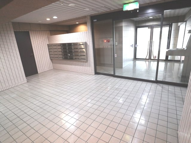 メゾン・ド・ペガサス東広島のエントランス