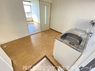 【居間・リビング】 | ロイヤル野崎