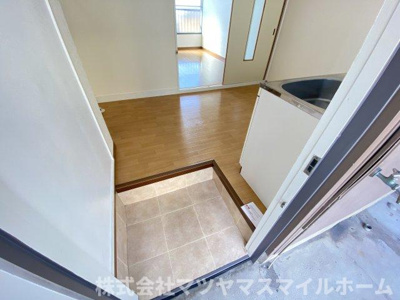 【玄関】 | ロイヤル野崎