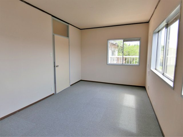 金田貸家の洋室