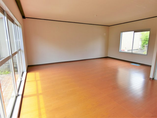 金田貸家の居間・リビング