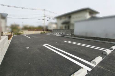 【駐車場】 | シャーメゾンＬａＬａ