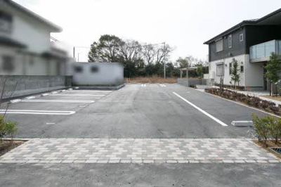 【駐車場】 | シャーメゾンＬａＬａ