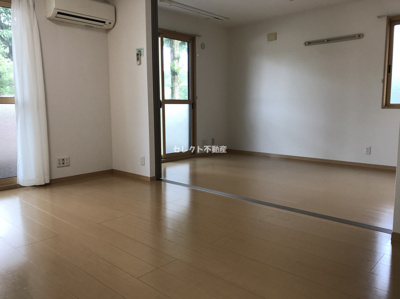 【居間・リビング】 | マウンテンクレストヴュー