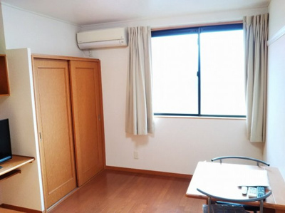 【居間・リビング】 | レオパレスFiorito | 画像5