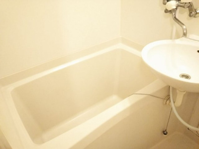 【浴室】 | レオパレスFiorito | 画像8