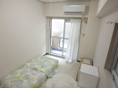 【居間・リビング】 | ベヌスタ西宮 | 洋室部分(家具はイメージです。)