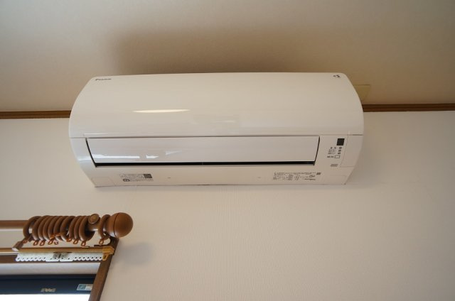 【設備】 | 天明町貸家 | 2F寝室エアコン
