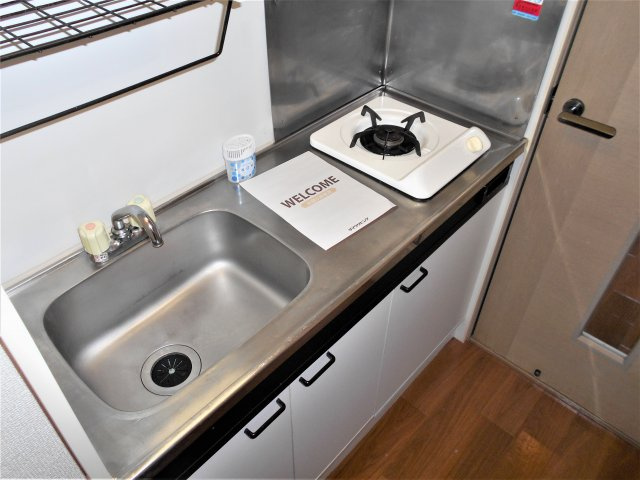 ハイドランジェのキッチン|ガスコンロ付いてます