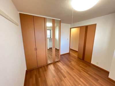 【洋室】 | セカンド・パレス