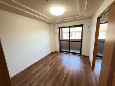 【洋室】 | セカンド・パレス