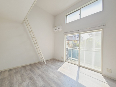 【洋室】 | ニューキャリッジ