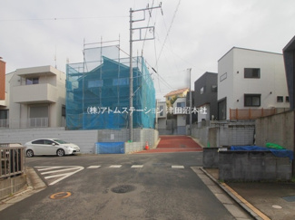 【前面道路含む現地写真】