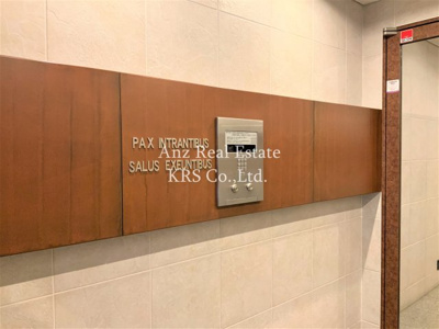 【セキュリティ】 | 南堀江プライマリーワン | 来訪者を画像で確認できるモニタ付きインターホンを装備！