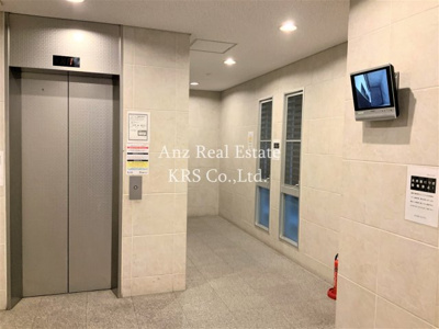 【その他共用部分】 | 南堀江プライマリーワン | エレベーターは防犯カメラが付いているので、安心です♪