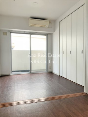 【寝室】 | 南堀江プライマリーワン | 寝室部分♪エアコン完備なので、住んだその日から快適に♪