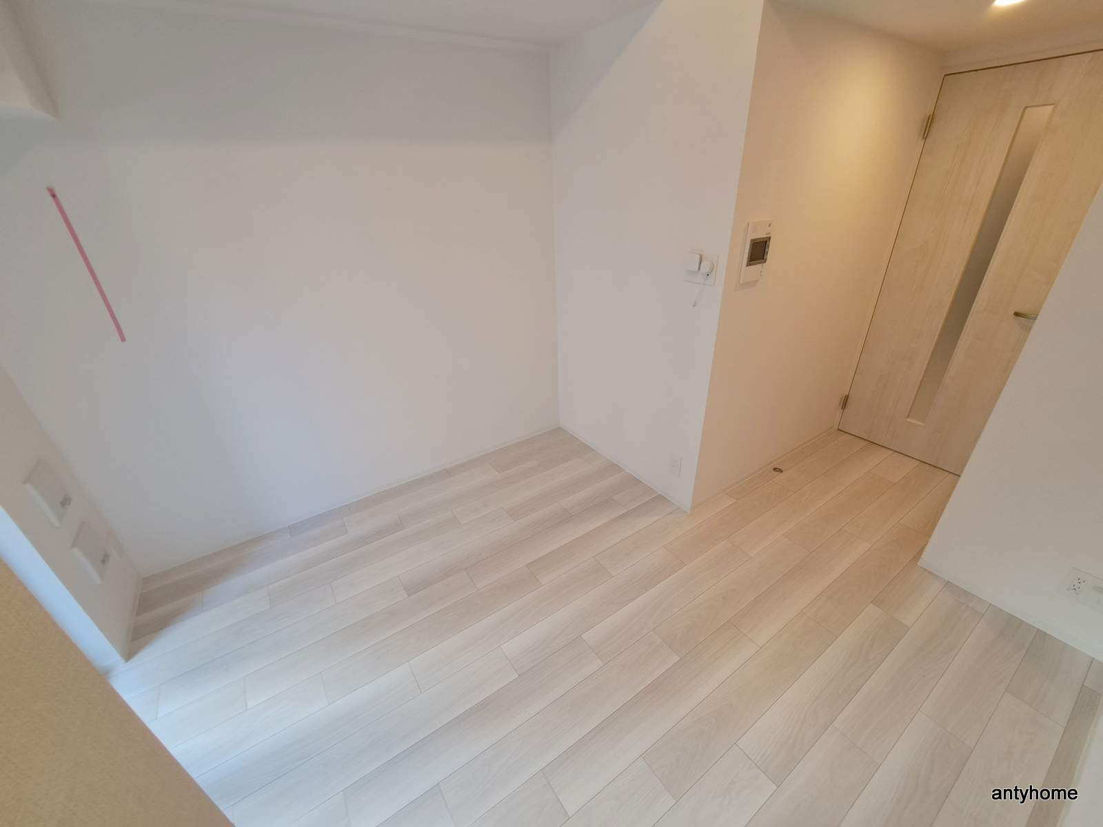 エスリードレジデンス大阪福島フロント 仲介手数料無料の居間・リビング