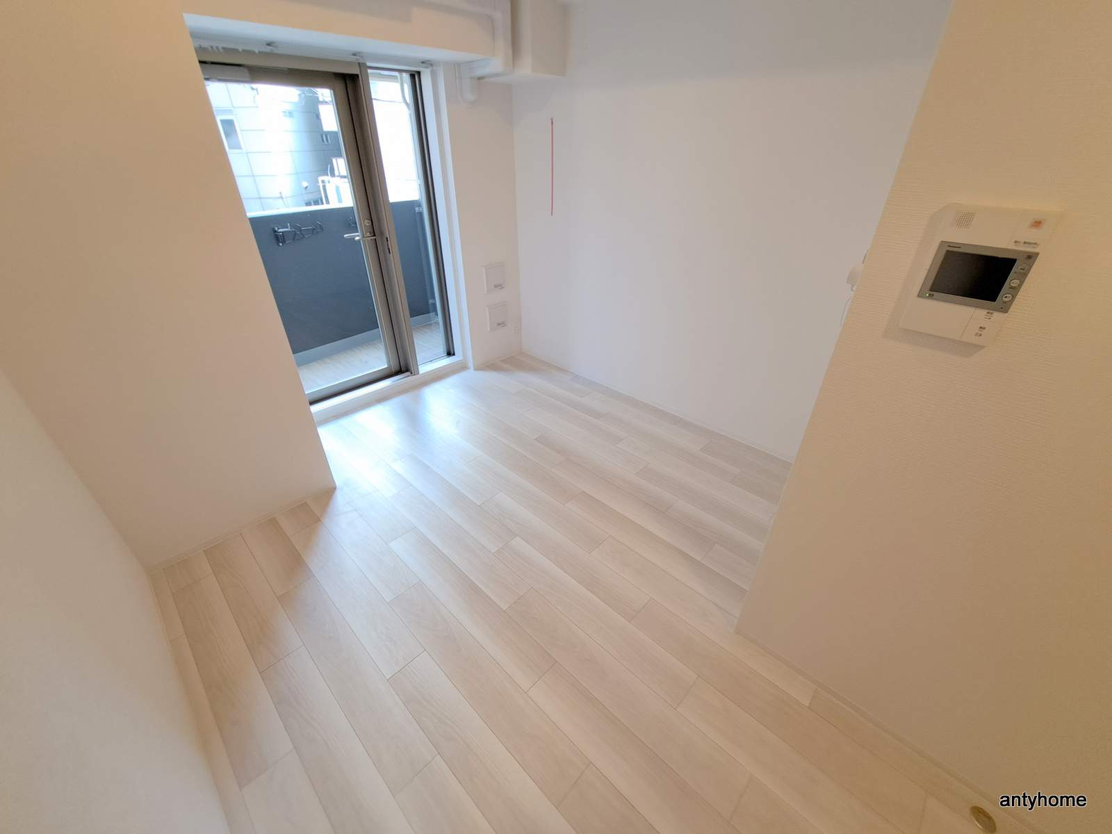 エスリードレジデンス大阪福島フロント 仲介手数料無料の居間・リビング