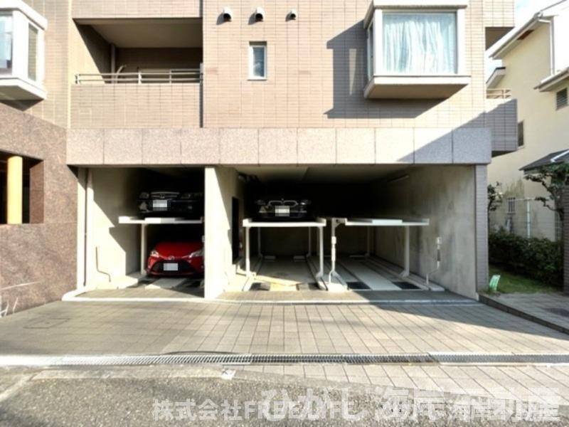 茅ヶ崎・緑が浜シティハウスの駐車場|敷地内駐車場