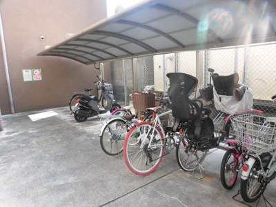 【その他共用部分】 | ノルデンハイム大道 | バイク置き場もあります