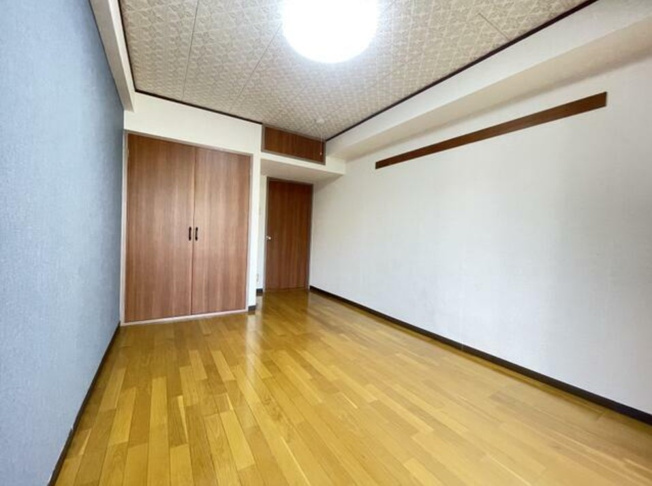 【寝室】