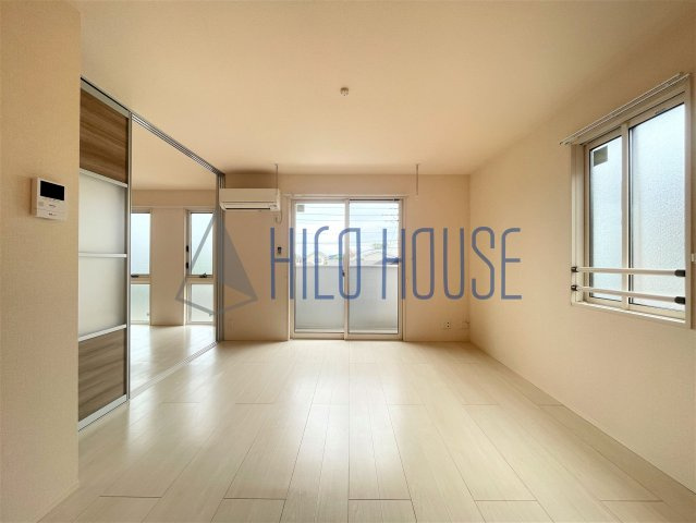 ラ・ルーチェの居間・リビング