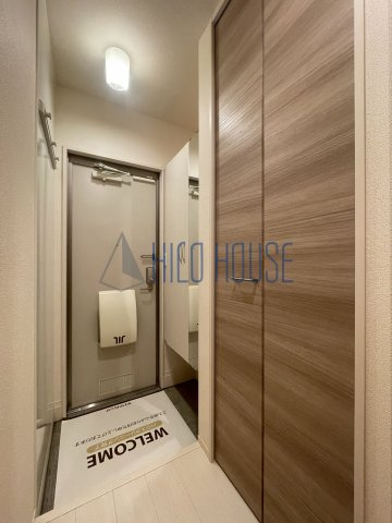 ラ・ルーチェの玄関