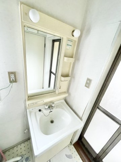 【独立洗面台】 | 石原町　中古戸建て | ■使いやすい独立洗面台です！