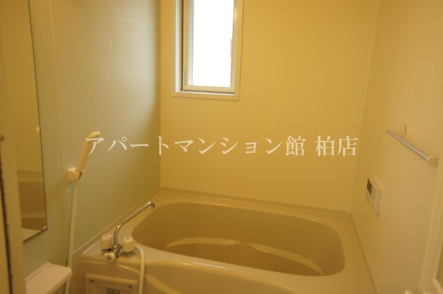 アジャートビブレⅢの浴室