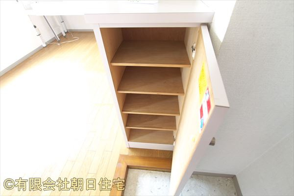 心路ビルの収納