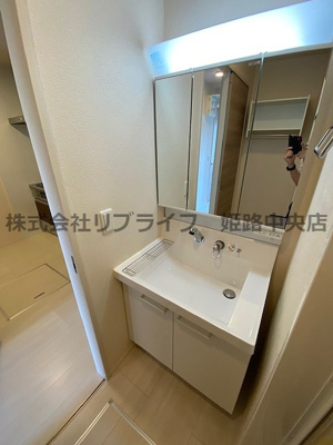 【独立洗面台】 | エソラ　ソレーユ田寺東