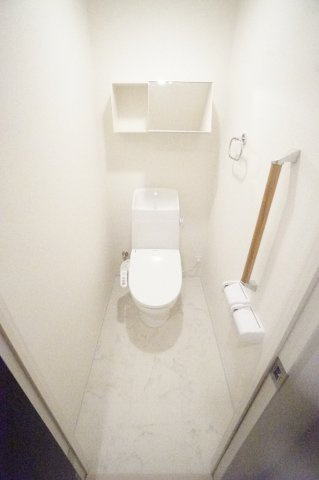 【トイレ】 | アーバンパレス | ※同物件・同タイプの写真です。
