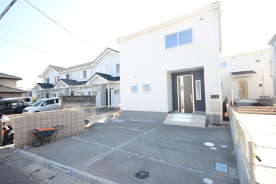 【外観】 | 三郷市彦音6号棟　 | おしゃれな外観です