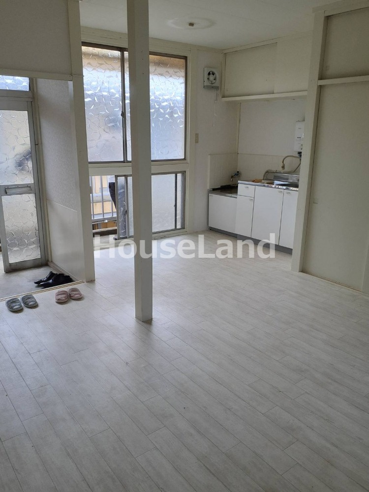 松興住宅アパートの居間・リビング