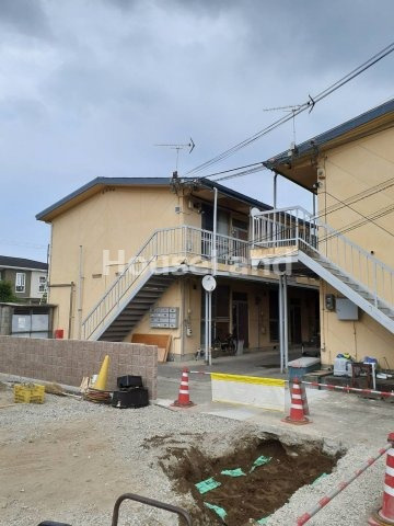 松興住宅アパートの駐車場